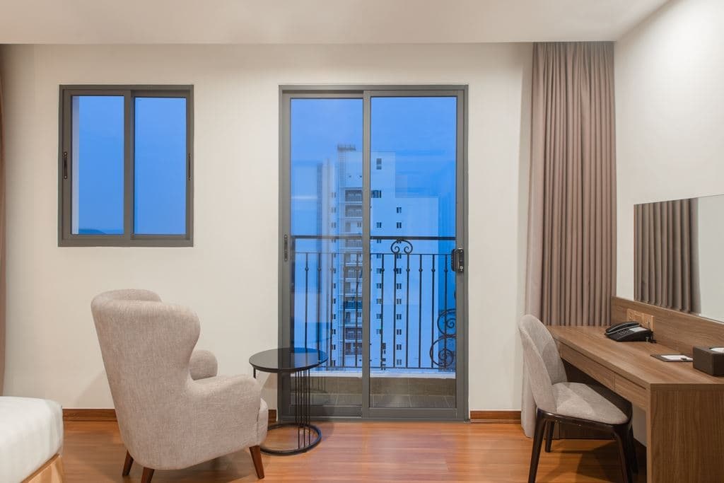 rooms-studio-ocean-view-with-balcony