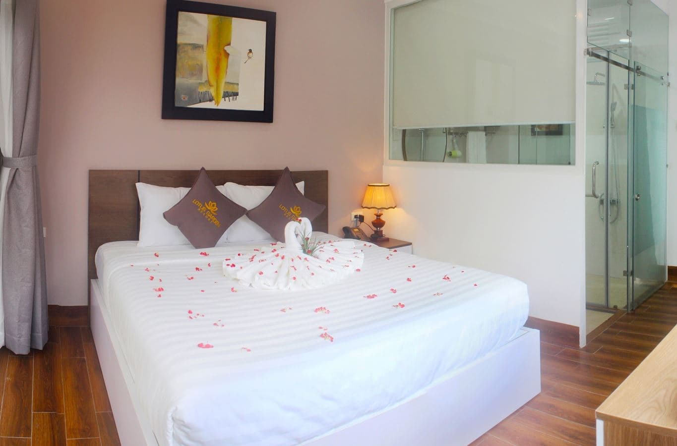 rooms-superior-with-balcony