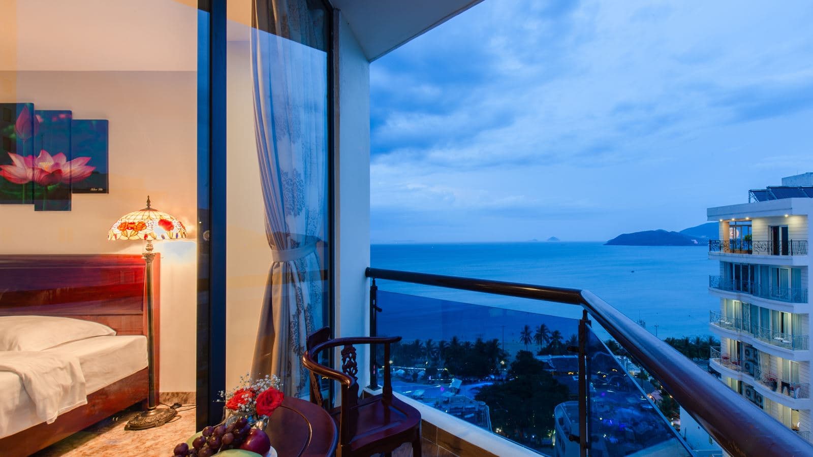 rooms-junior-suite-balcony