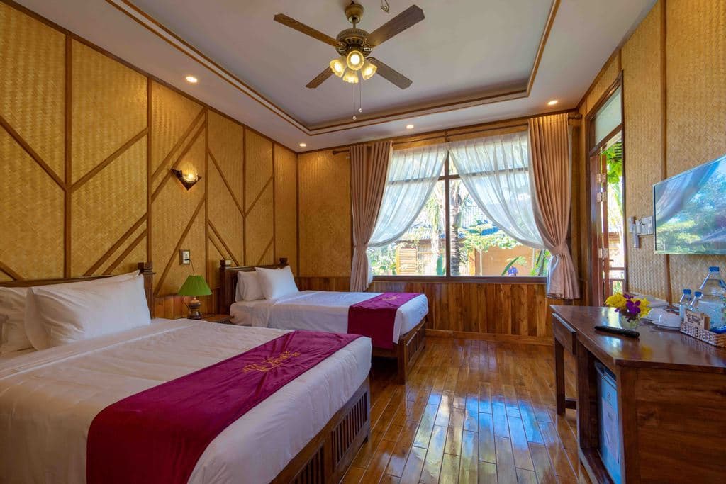 rooms-bungalow-garden-view