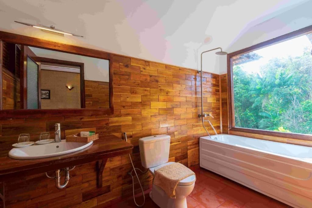 rooms-bungalow-pool-view