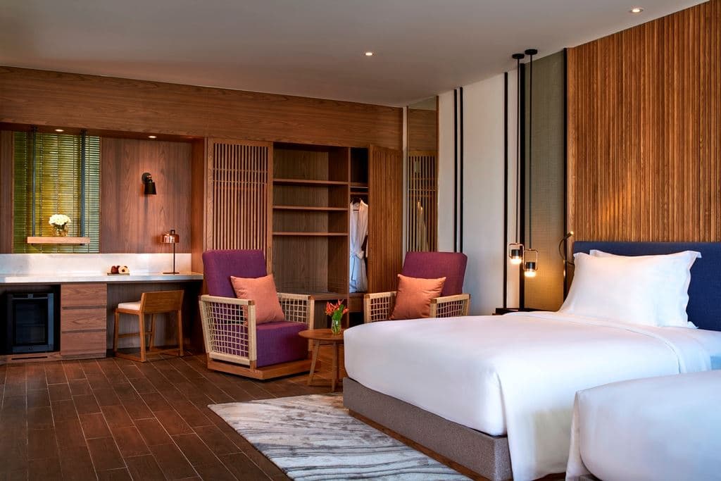 rooms-deluxe-family-sea-view-with-balcony