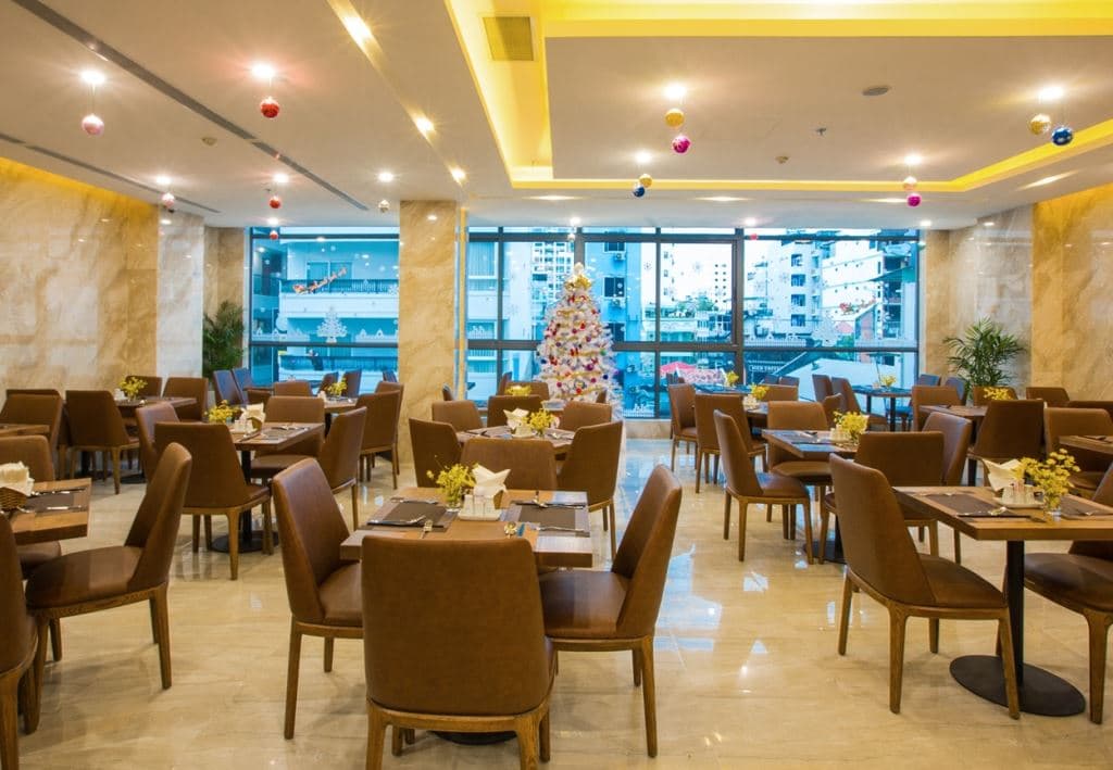restaurants-restaurant