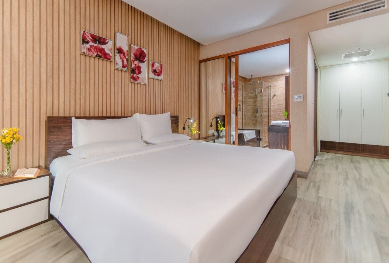 rooms-senior-with-balcony