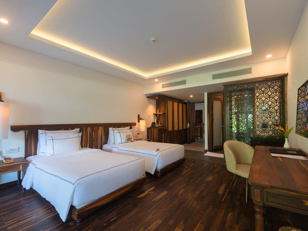 rooms-balcony-room