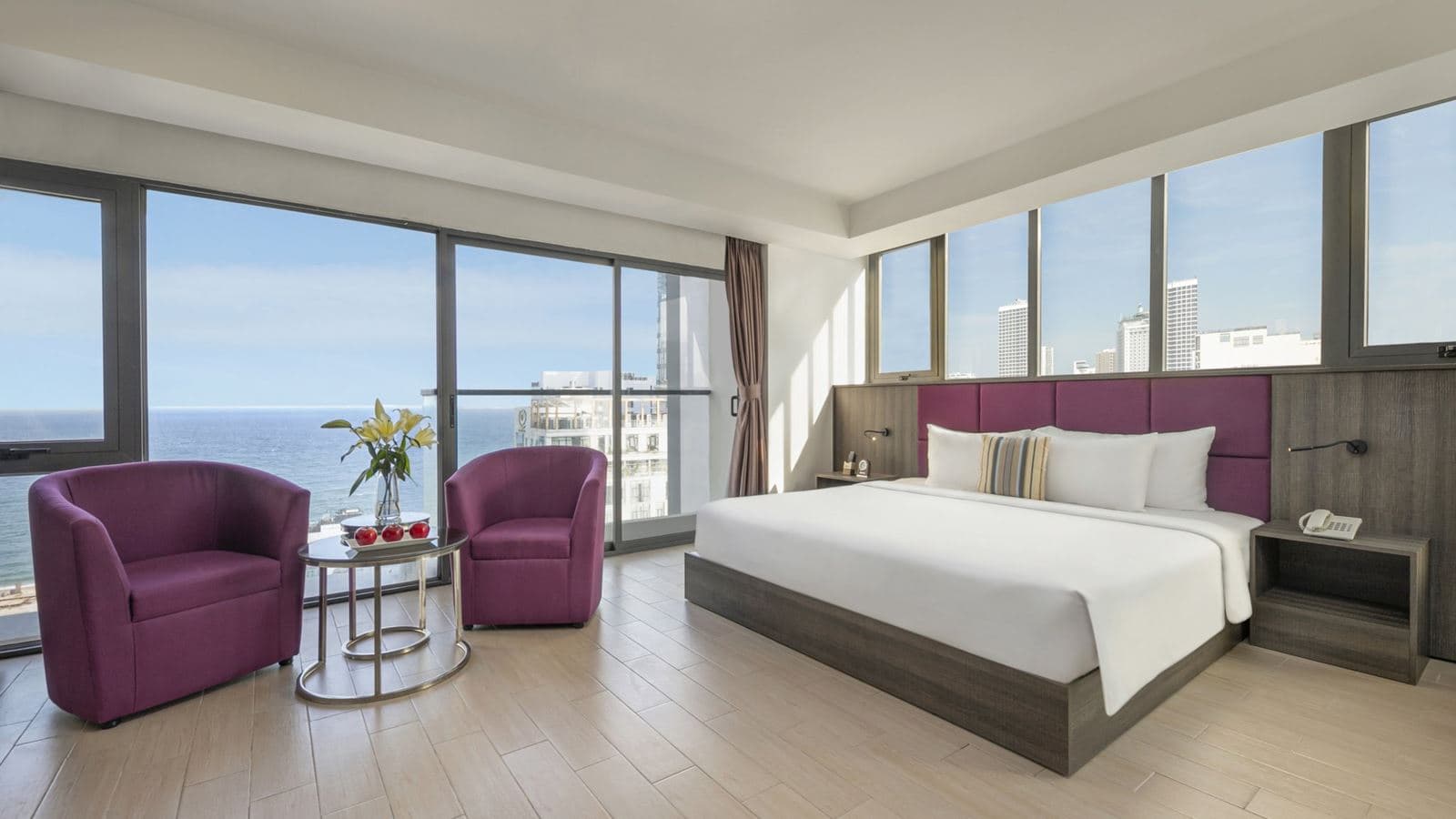 rooms-executive-sea-view-with-balcony