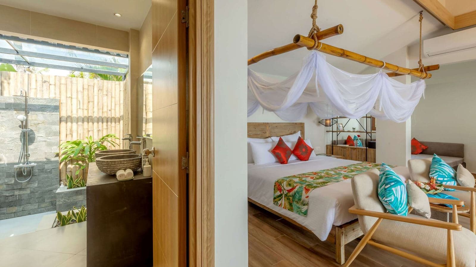 rooms-beachfront-bungalow