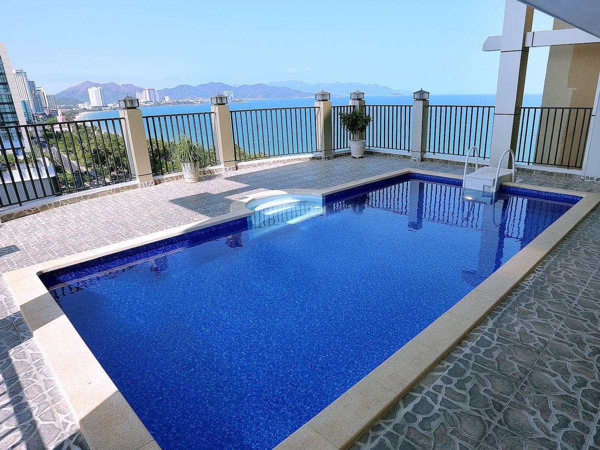pools-indoor-pool