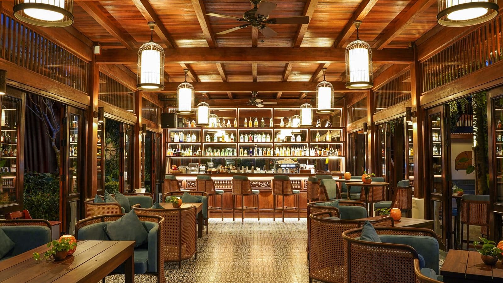 bars-center-pool
