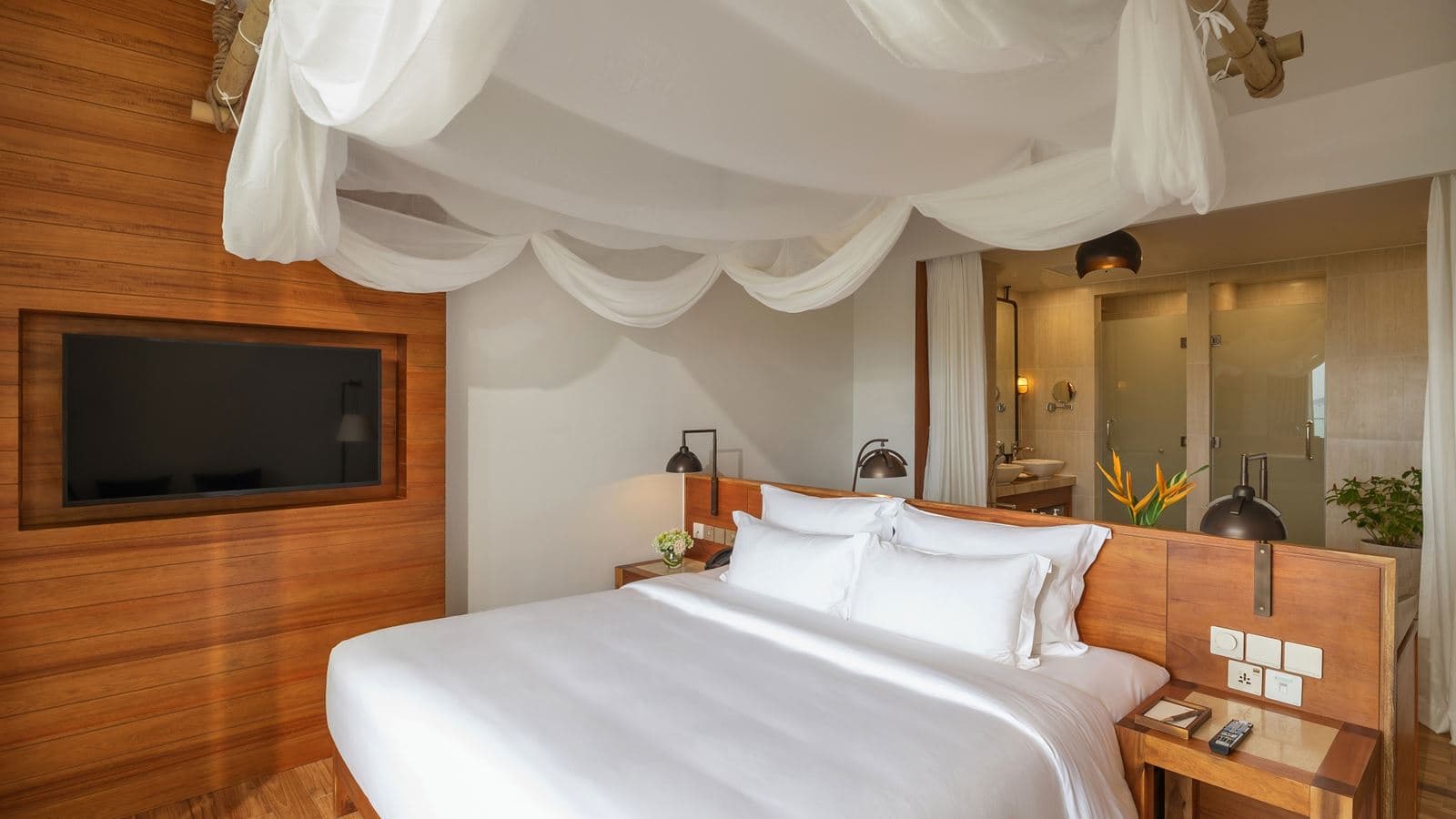 rooms-suite-1-bedroom-gardenview