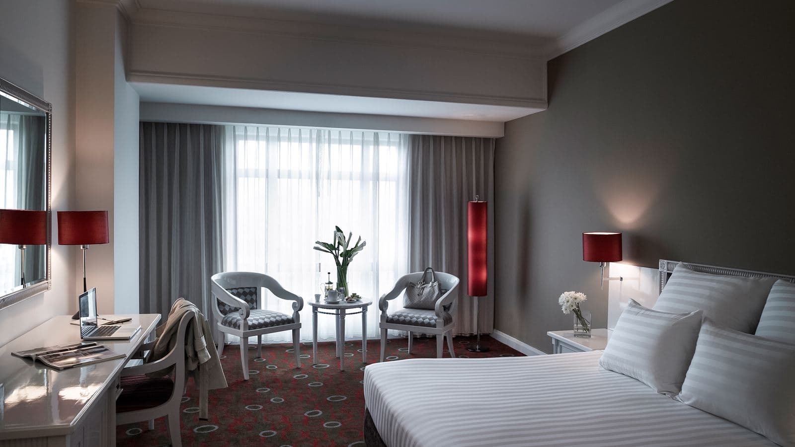 rooms-superior-room