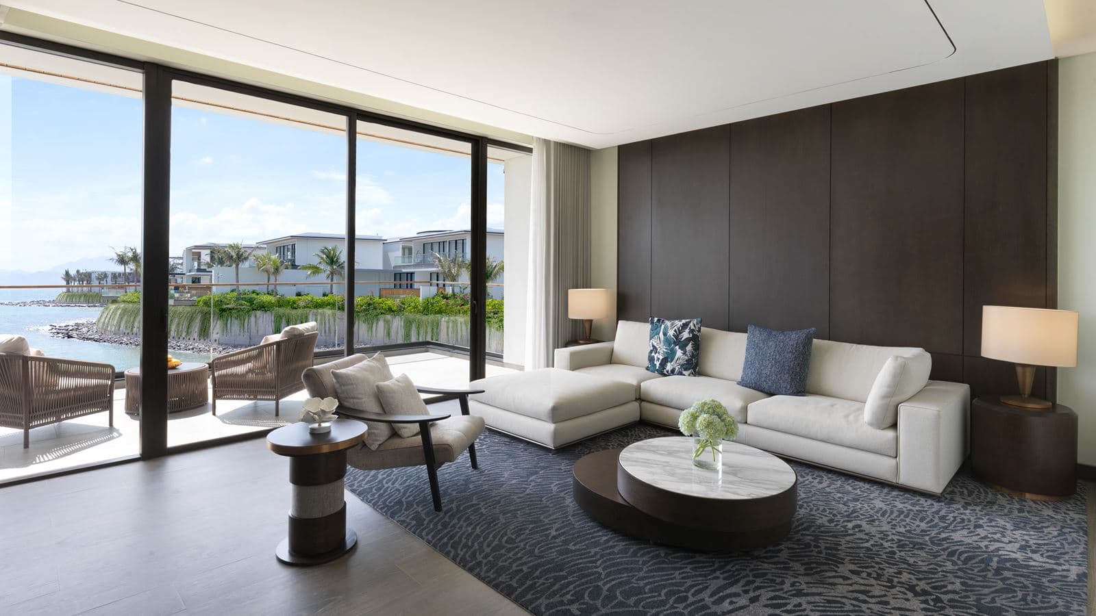 rooms-coastal-suite
