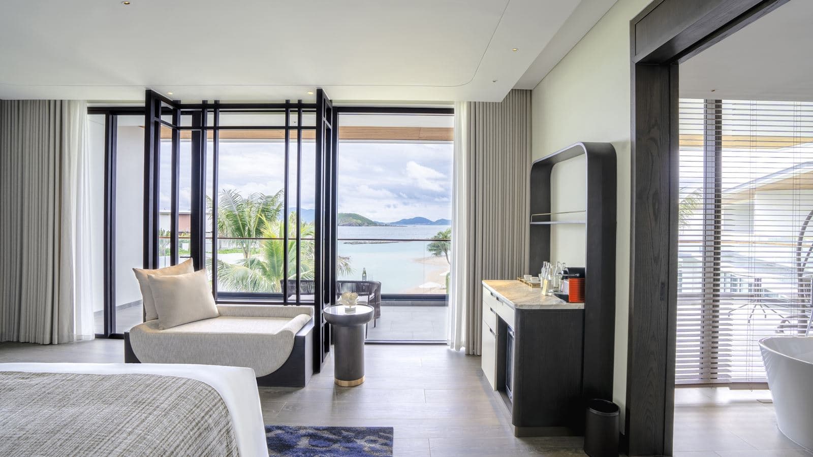 rooms-lagoon-villa-three-bedroom-with-pool