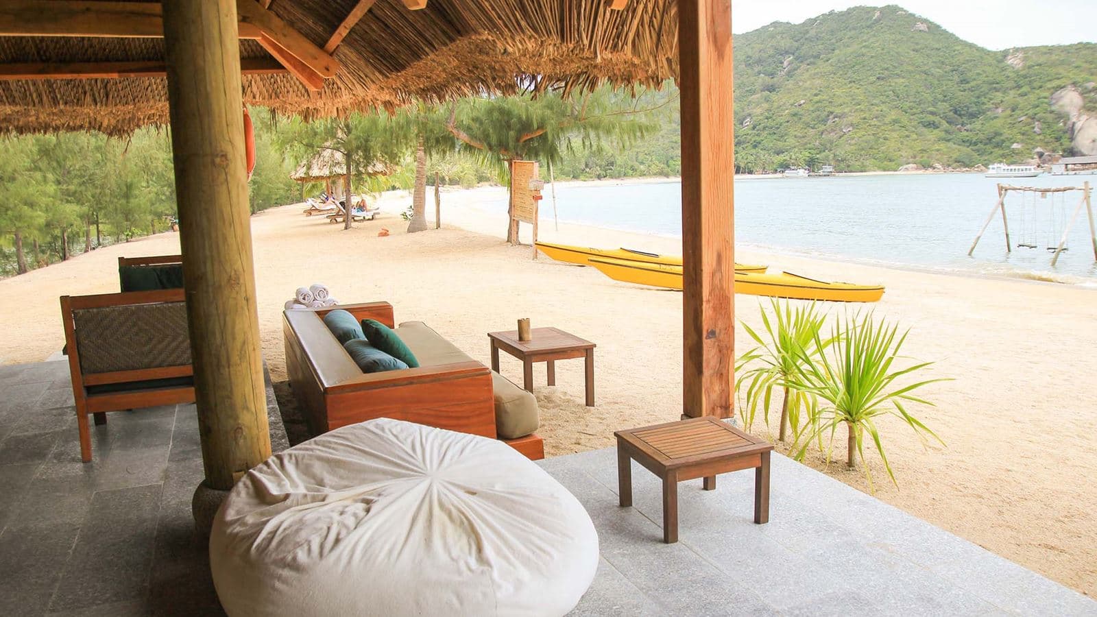 bars-beach-bar