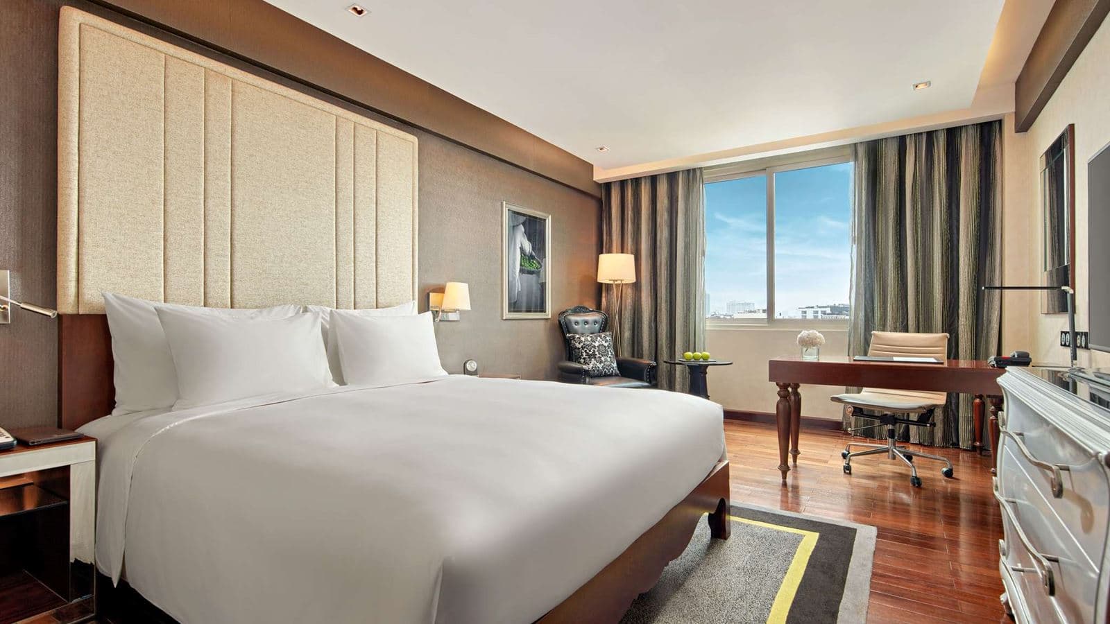 rooms-classic-room