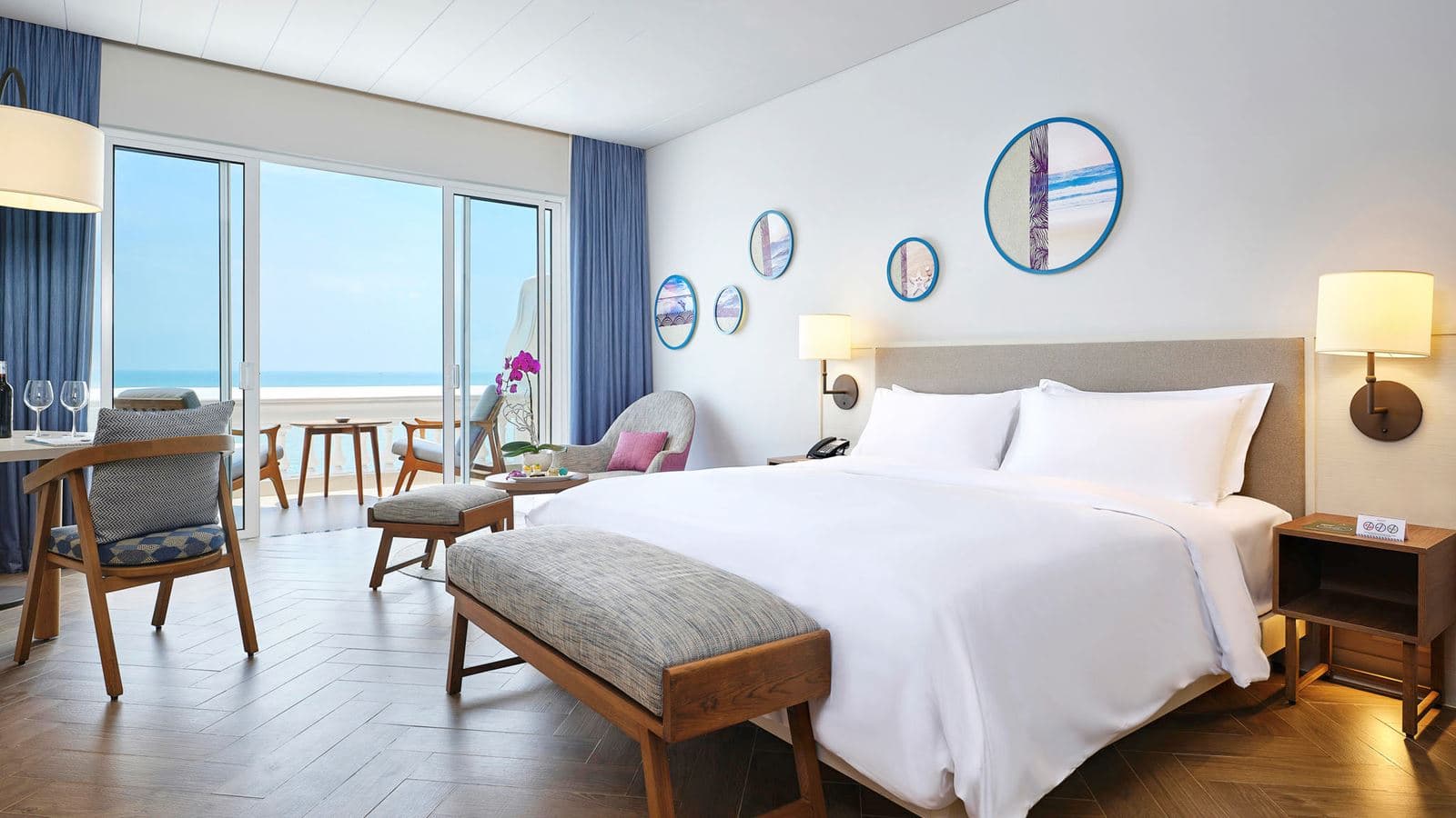 rooms-deluxe-beachside