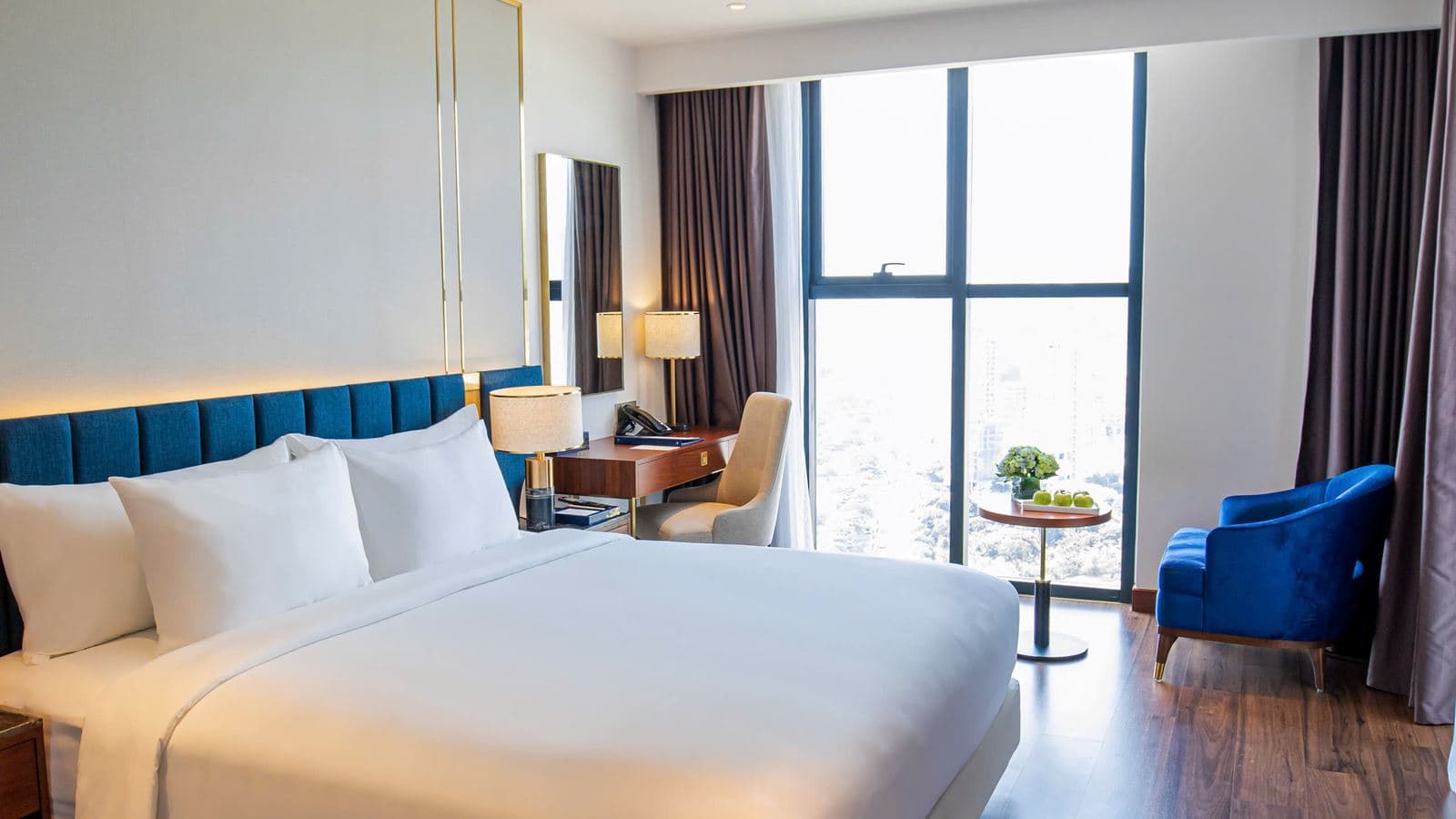rooms-family-suite-seaview-with-balcony