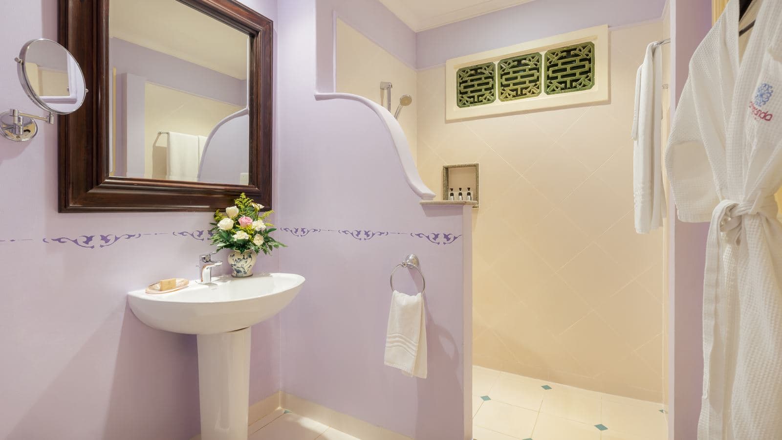 rooms-deluxe-garden-view