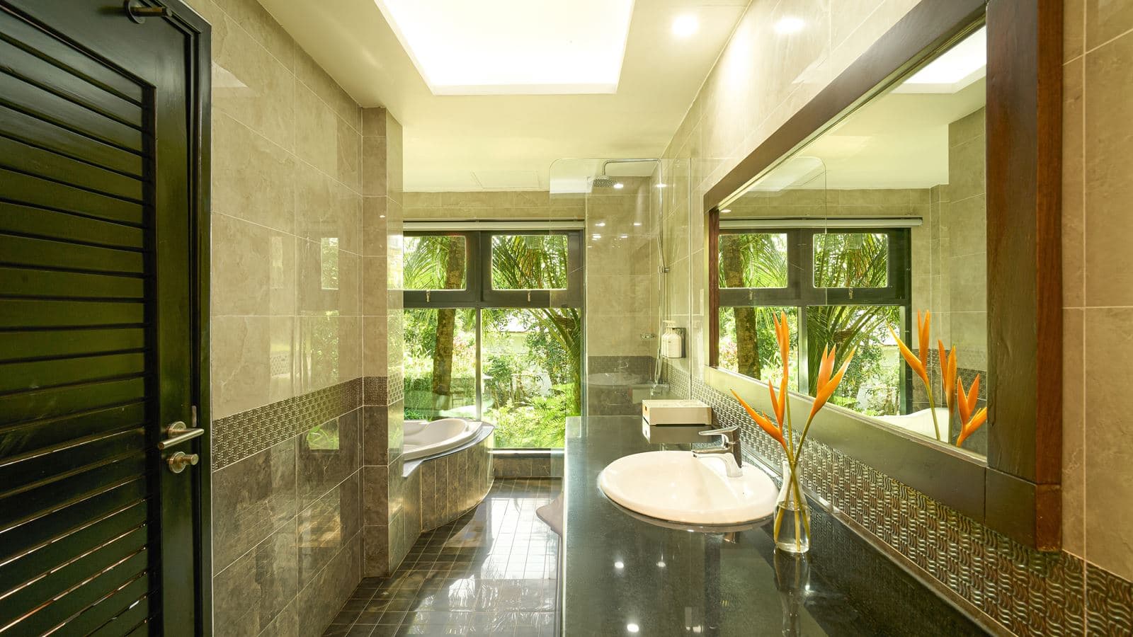 rooms-deluxe-garden-view-balcony-or-terrace