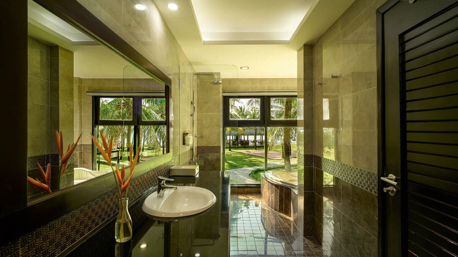 rooms-deluxe-ocean-view-balcony-or-terrace