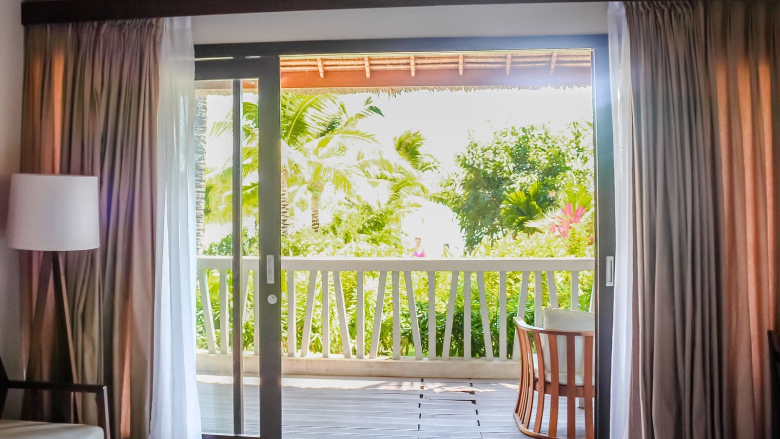 rooms-bungalow-garden-view