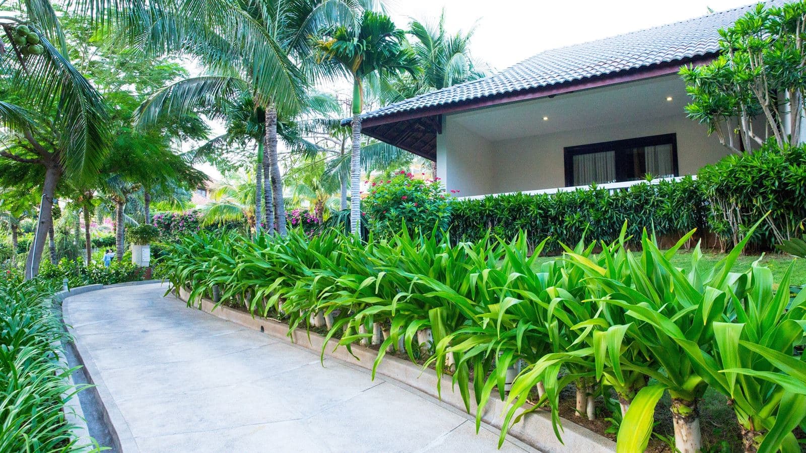 rooms-bungalow-garden-view-child-without-extra-bed