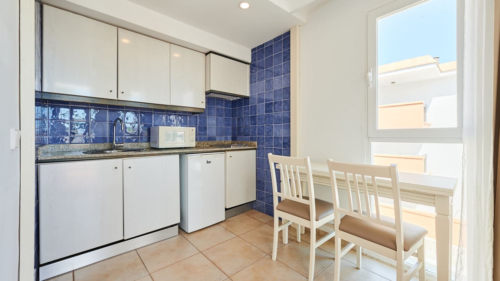 rooms-1-bedroom-apartment
