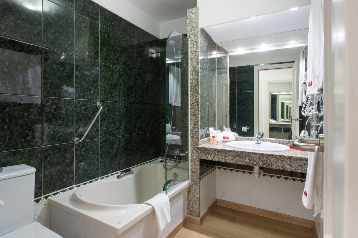 rooms-suite-a
