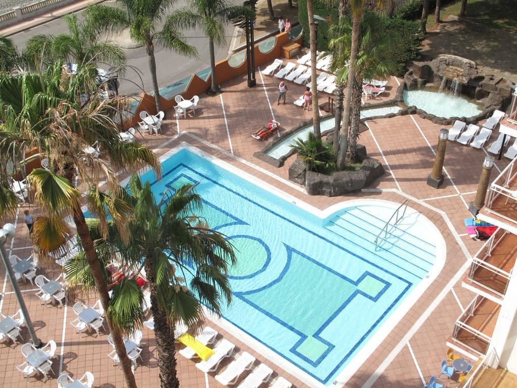pools-outdoor-pool