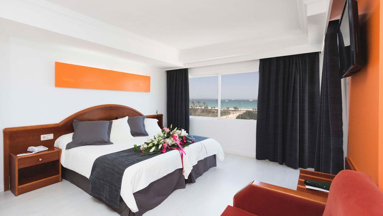 rooms-doble-standard-room-balcony-or-terrace