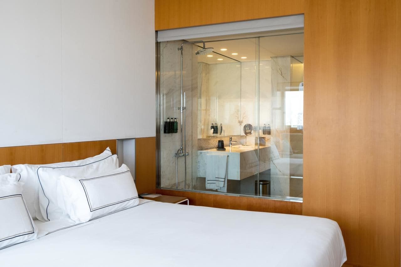 rooms-c2t-double-deluxe-room