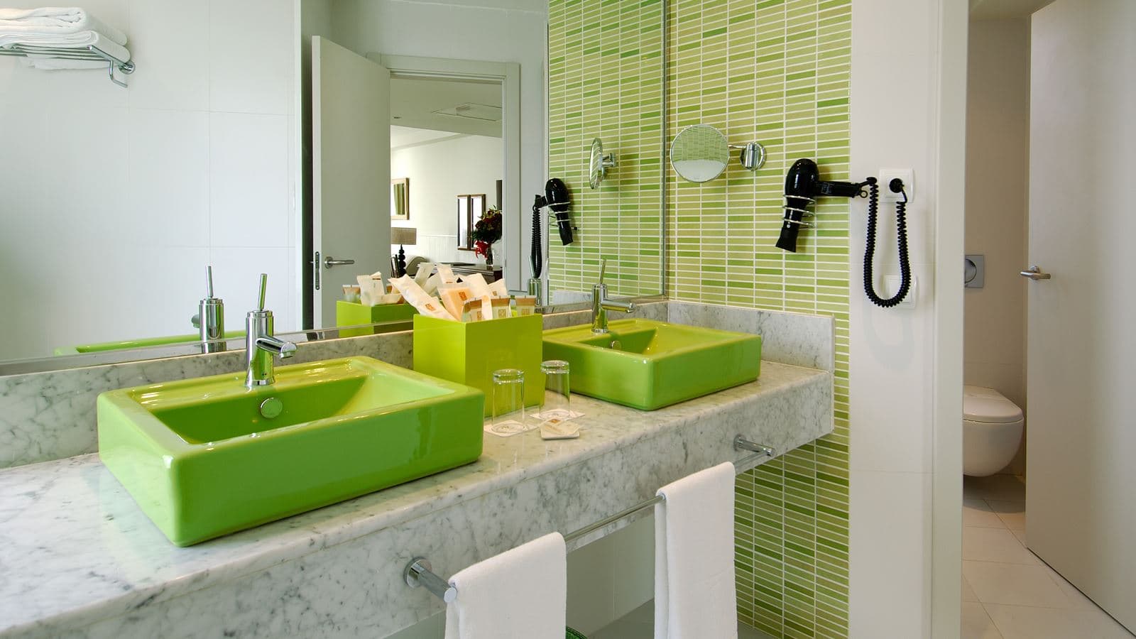 rooms-family-room