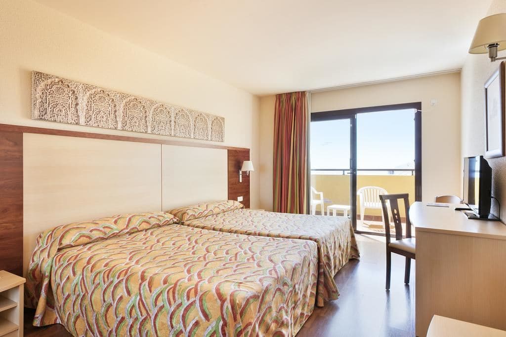 rooms-standard-room