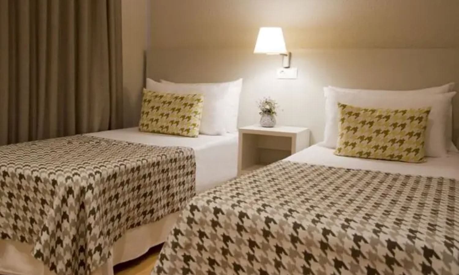 rooms-family--room