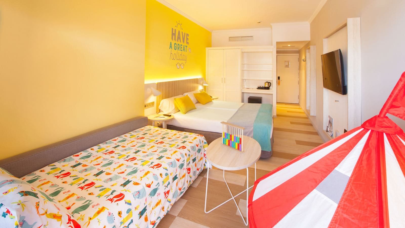 rooms-double-family-balcony