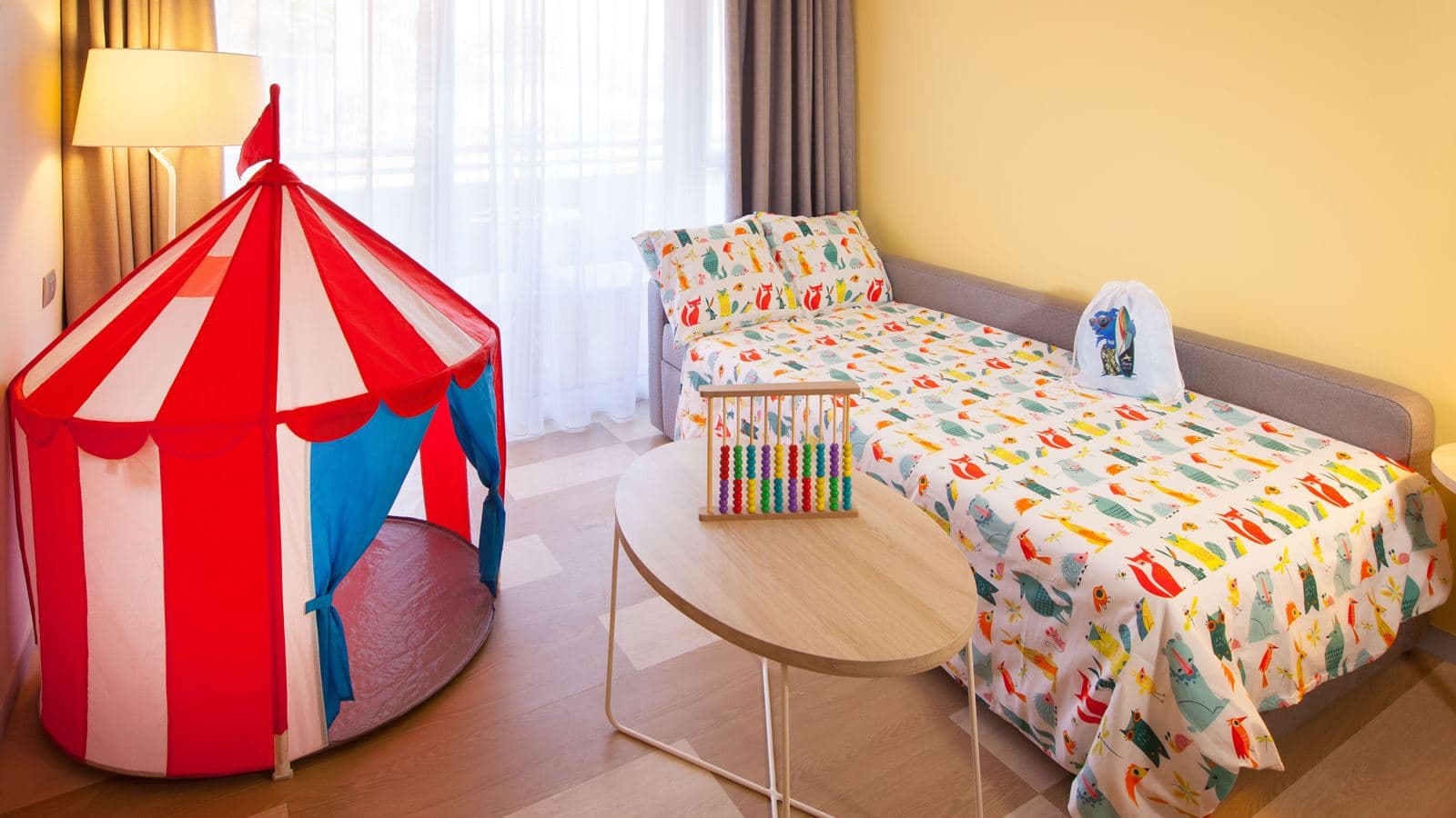 rooms-double-family-balcony