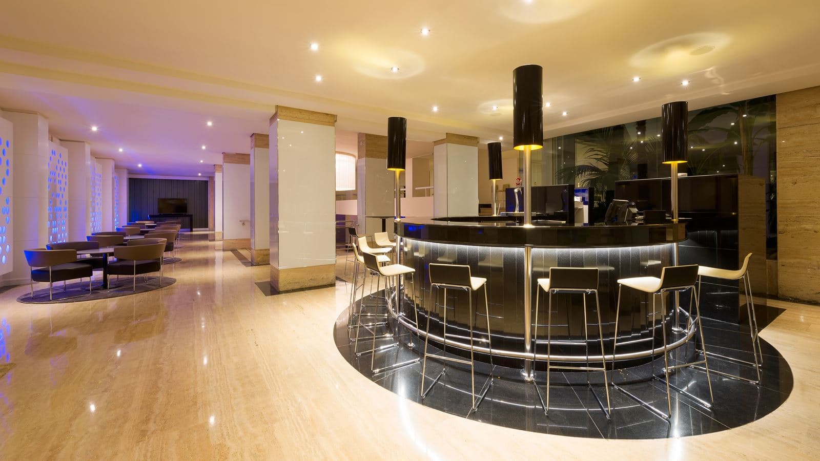 bars-main-bar