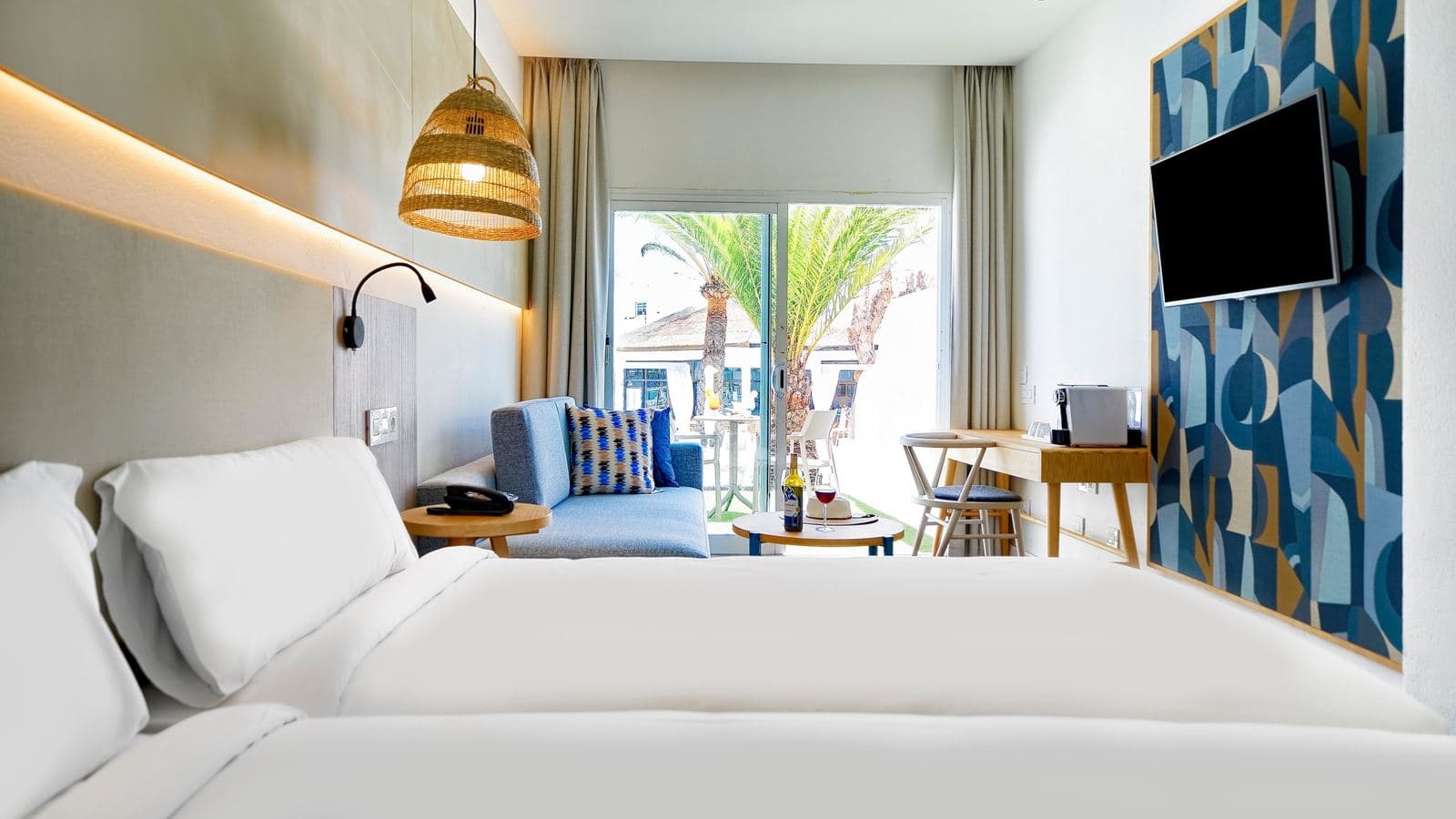 rooms-standard-room-garden-view-with-balcony-or-terrace