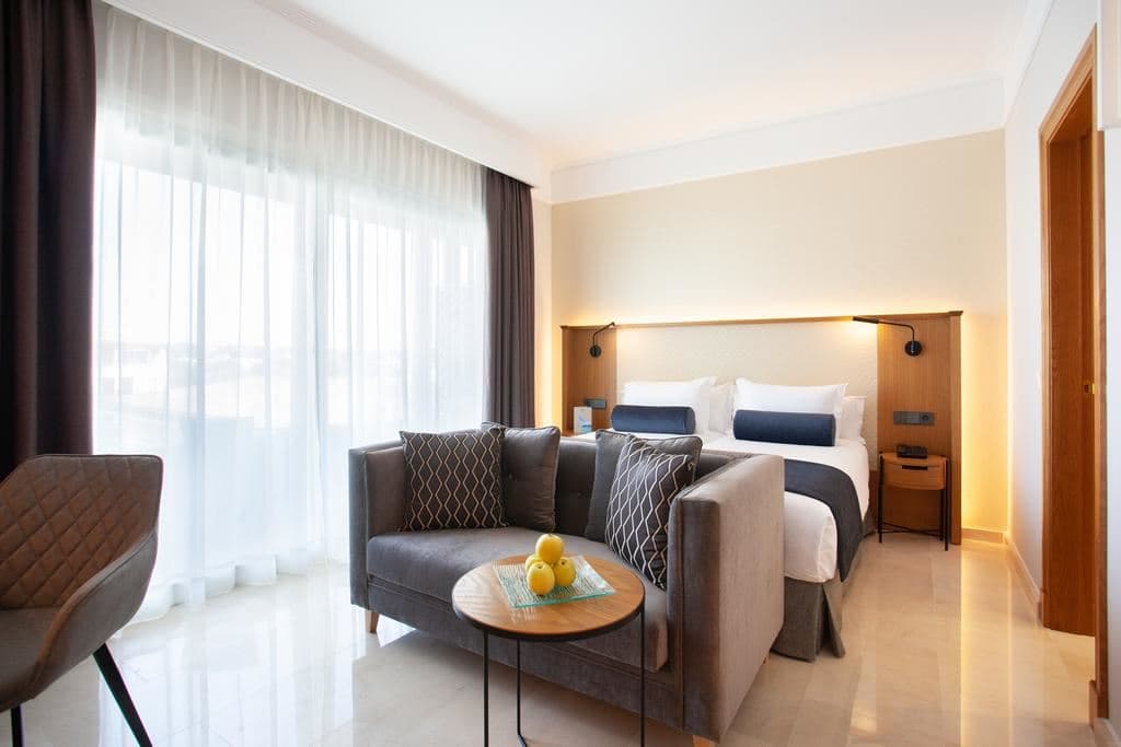 rooms-suite-standard--balcony