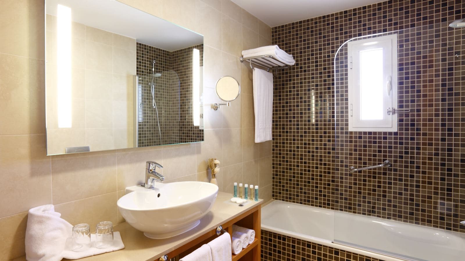 rooms-bungalow-superior