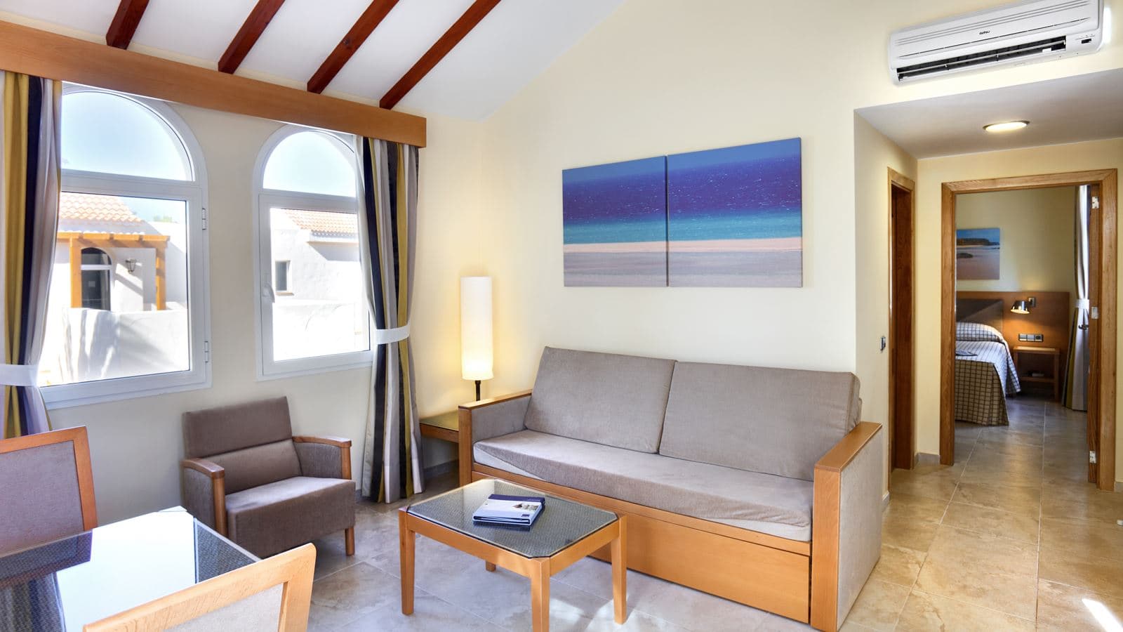 rooms-bungalow-superior
