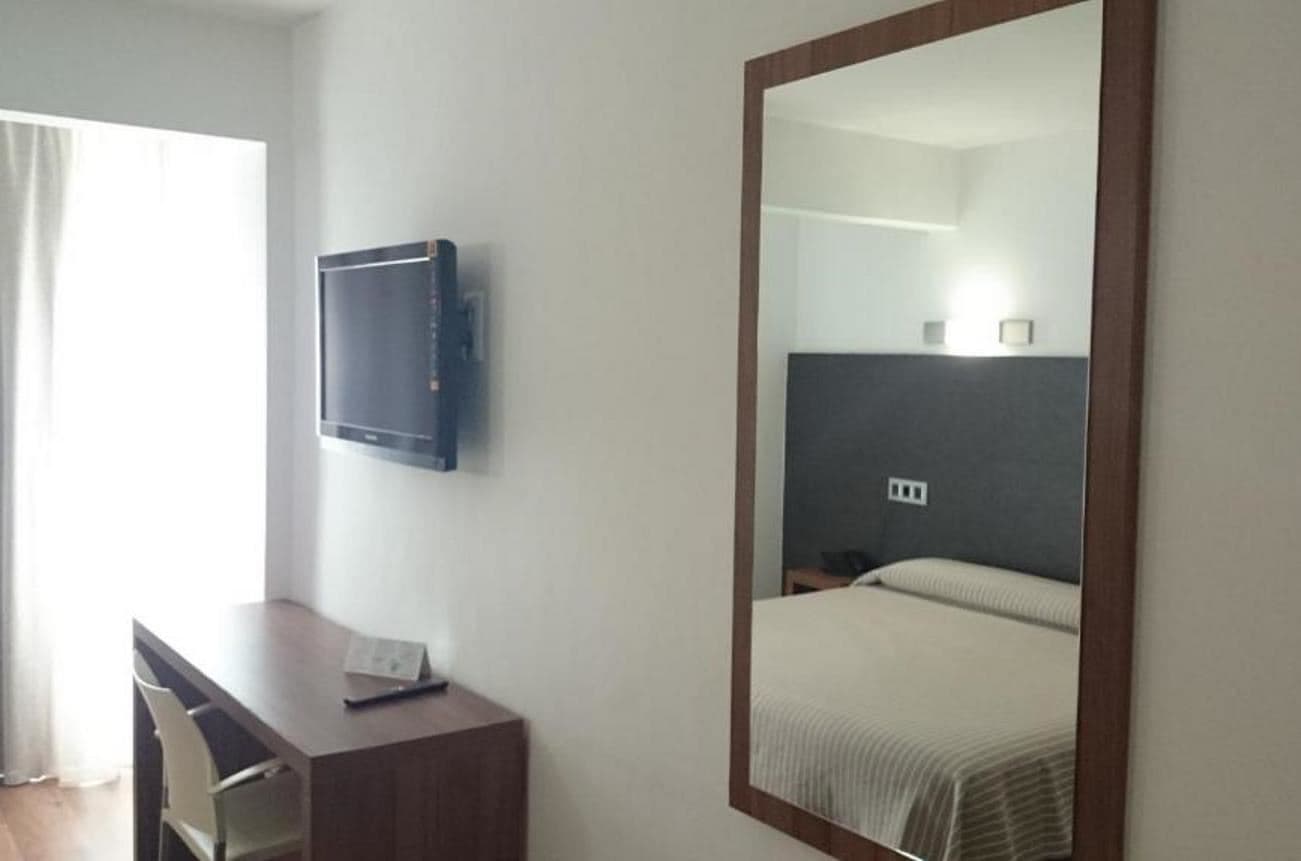 rooms-single-room