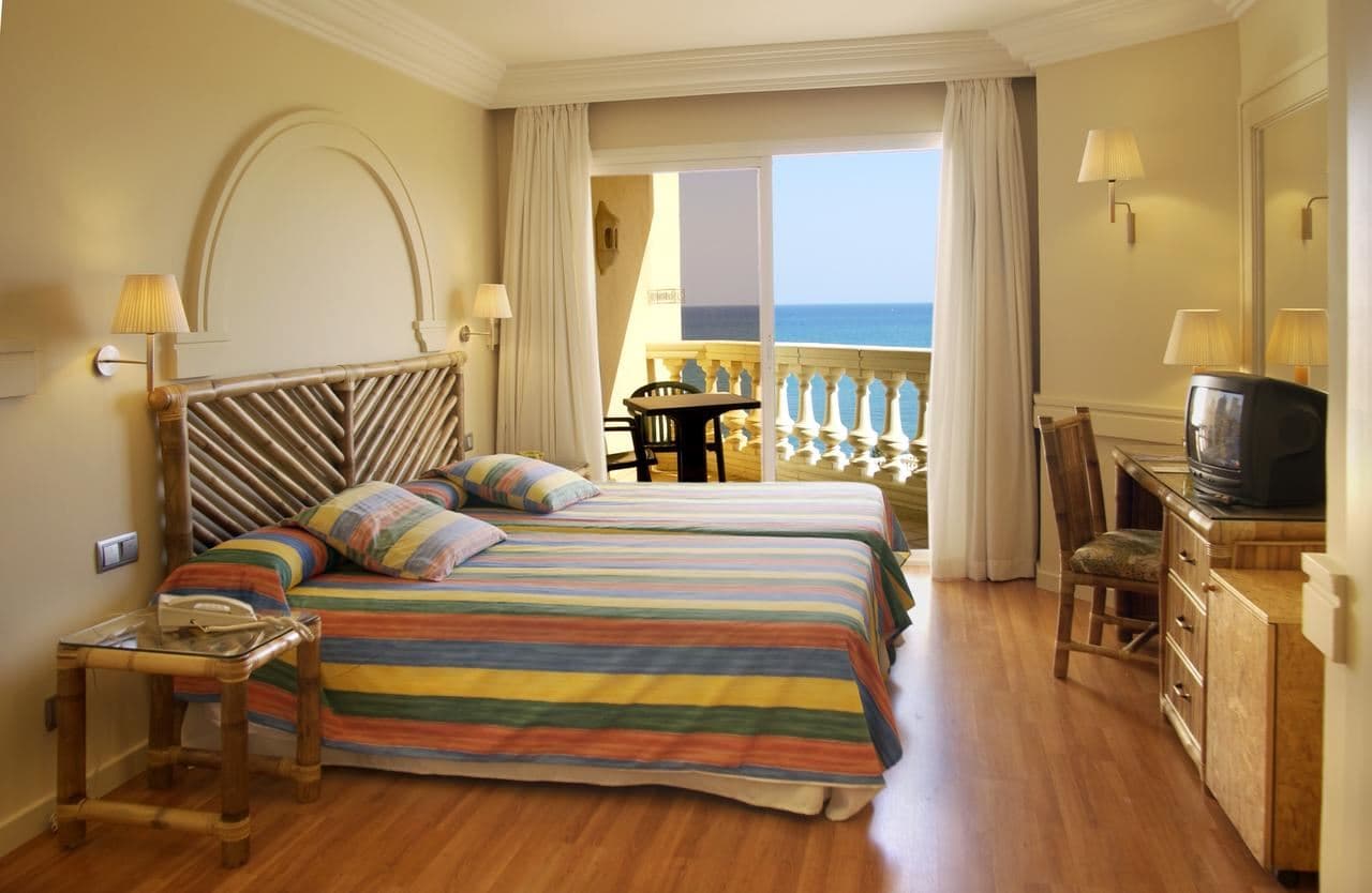 rooms-double-room-balcony-or-terrace