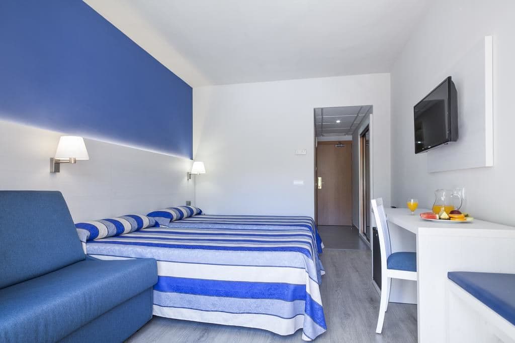 rooms-standard-room-balcony-or-terrace