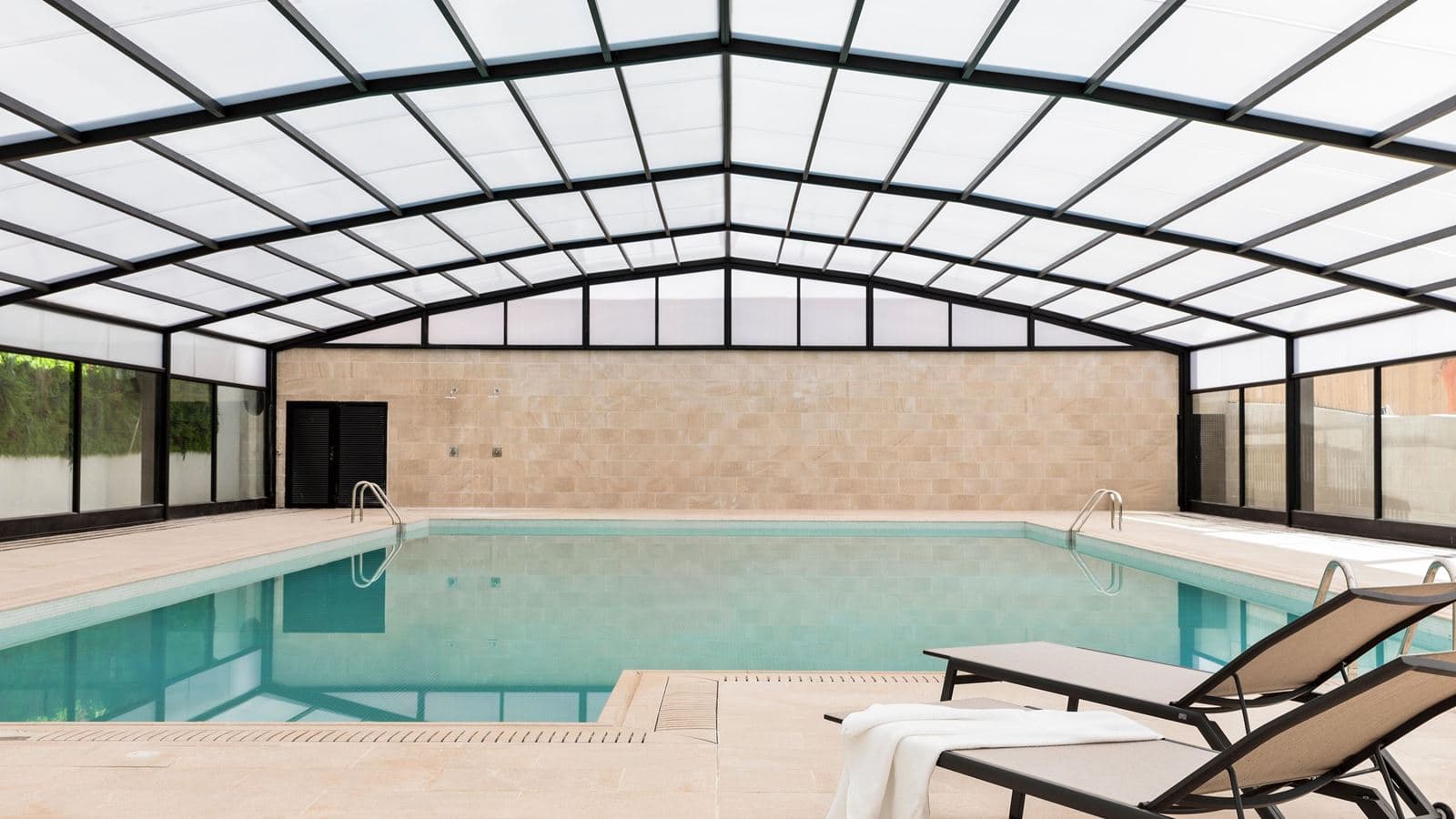 pools-indoor-pool