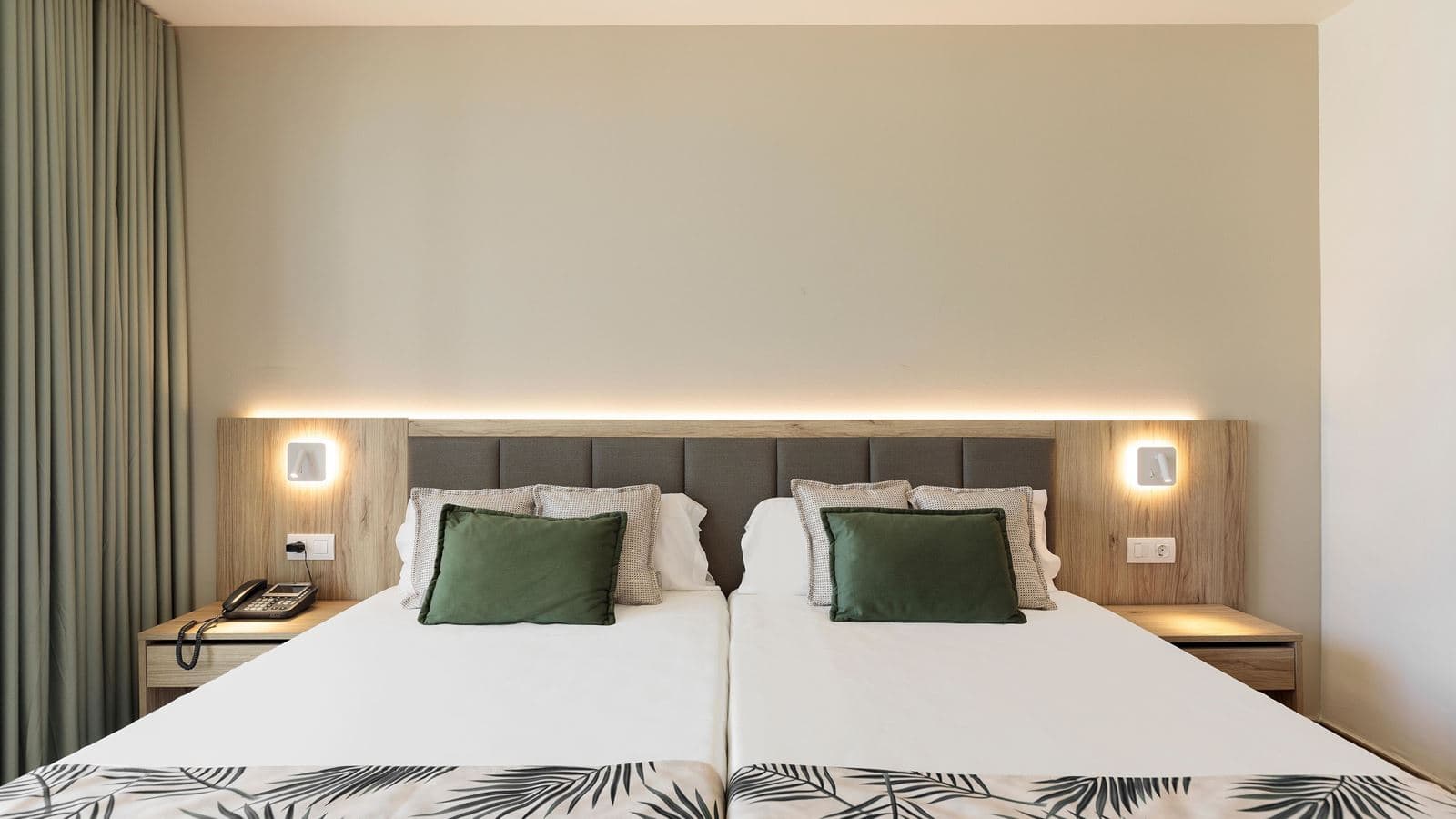 rooms-standard-room