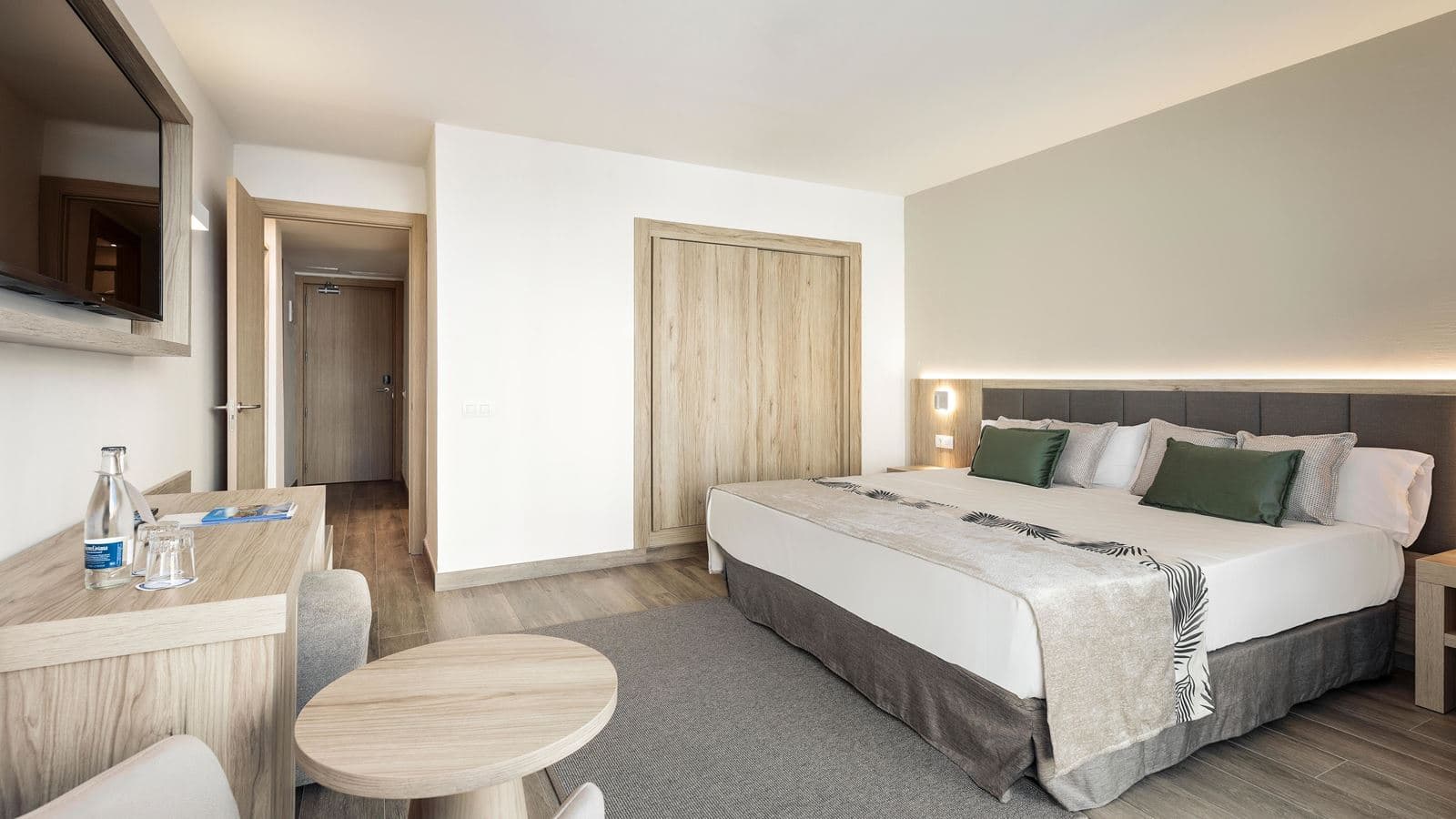 rooms-standard-room