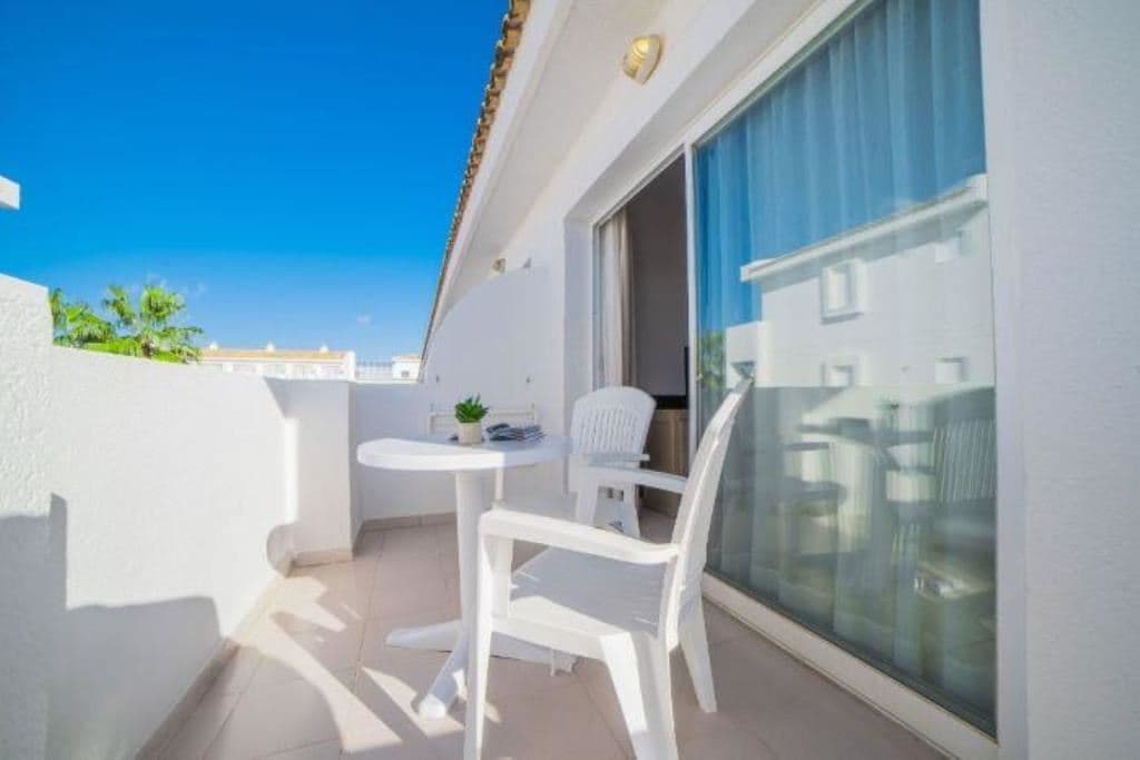 rooms-apartment-superior-sea-view-balcony-or-terrace