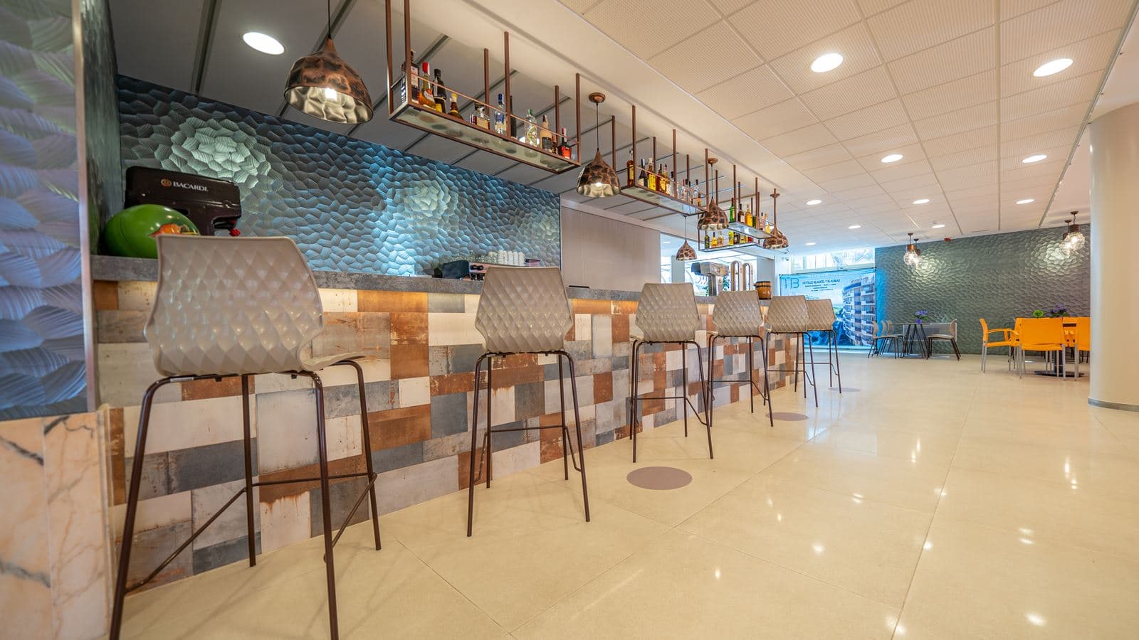 bars-bar-blaumar
