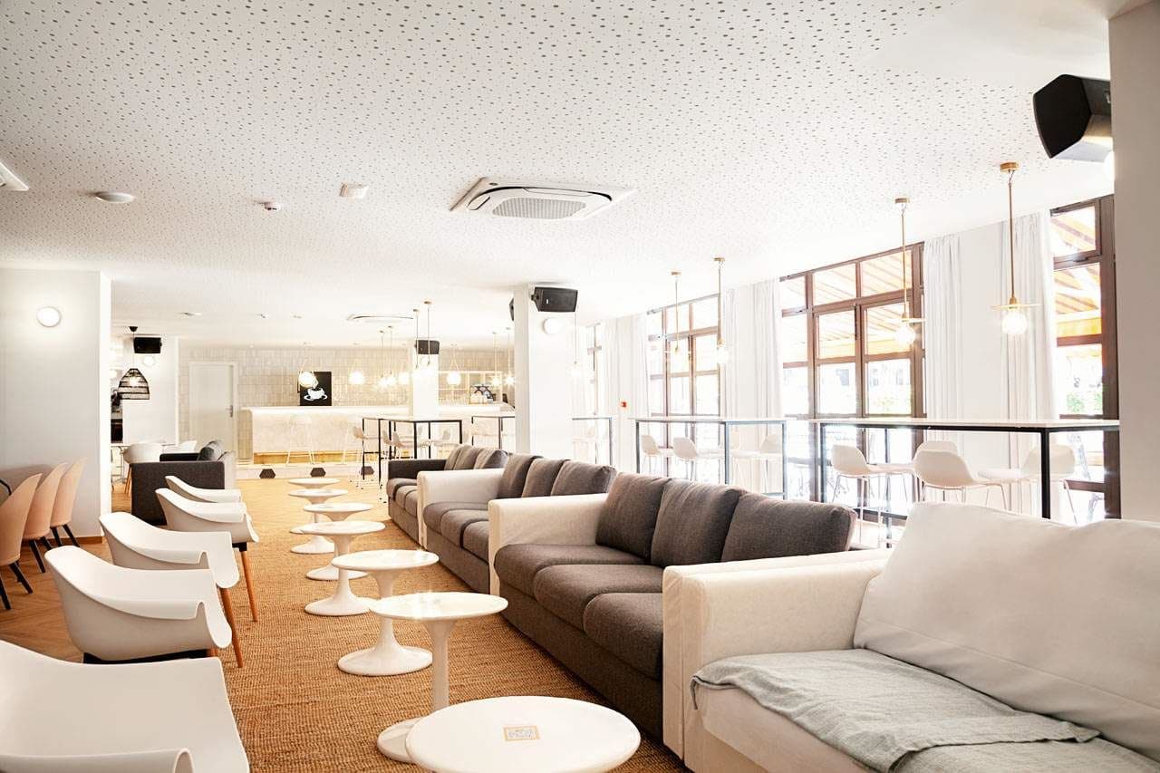 bars-main-bar